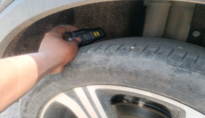 2024 MG ASTOR  Sharp Pro 1.5 MT (Ivory), Petrol, Manual, 25,447 km, tyre