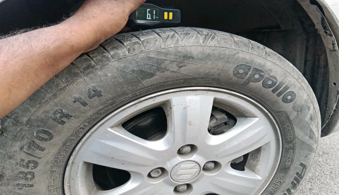 2011 Maruti Swift Dzire ZXI, Petrol, Manual, 1,30,780 km, tyre