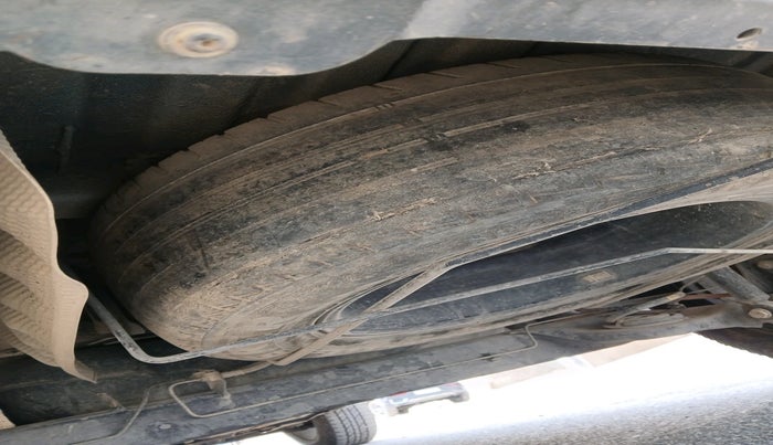 2014 Renault Duster 110 PS RXL DIESEL, Diesel, Manual, 1,37,212 km, tyre