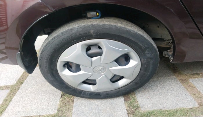 2020 Tata TIGOR XMA PETROL, Petrol, Automatic, 35,249 km, tyre