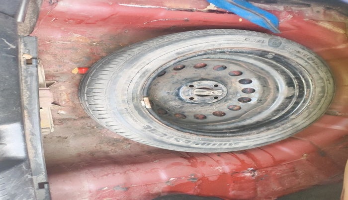 2014 Hyundai Verna FLUIDIC 1.6 VTVT SX, Petrol, Manual, 84,346 km, tyre