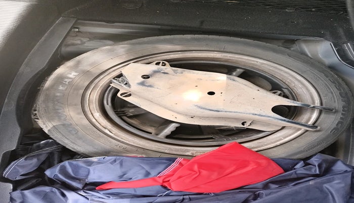 2007 Mercedes Benz C Class 200 K ELEGANCE AT, Petrol, Automatic, 57,460 km, tyre