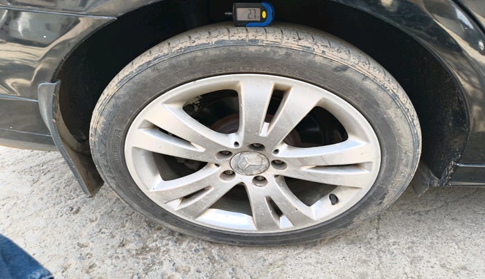 2007 Mercedes Benz C Class 200 K ELEGANCE AT, Petrol, Automatic, 57,460 km, tyre