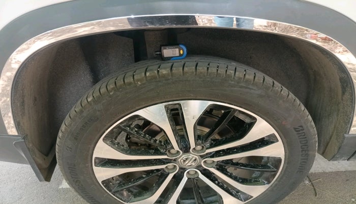 2022 MG HECTOR SHARP 2.0 DIESEL, Diesel, Manual, 70,021 km, tyre