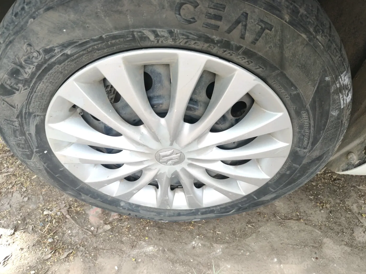 2016 Maruti Ciaz VDI+ SHVS, Diesel, Manual, 1,07,242 km, tyre