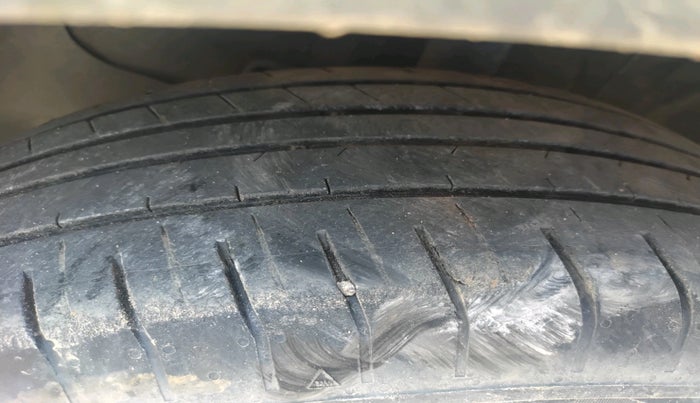 2023 Hyundai Creta E 1.5 PETROL, Petrol, Manual, 36,629 km, tyre