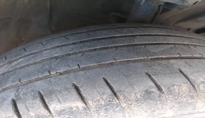 2023 Hyundai Creta E 1.5 PETROL, Petrol, Manual, 36,629 km, tyre