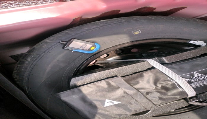 2025 Skoda KUSHAQ Prestige 1.0L TSI MT, Petrol, Manual, 6,112 km, tyre