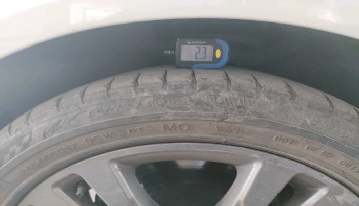 2013 Mercedes Benz E Class E 250 CDI AVANTGARDE, Diesel, Automatic, 89,250 km, tyre