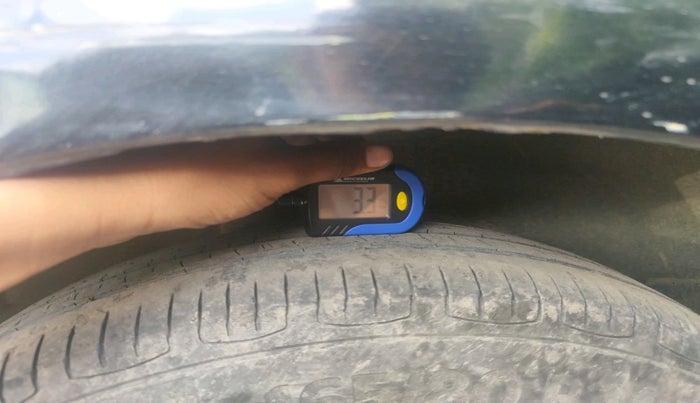 2012 Maruti Ritz VXI, CNG, Manual, 1,51,047 km, tyre