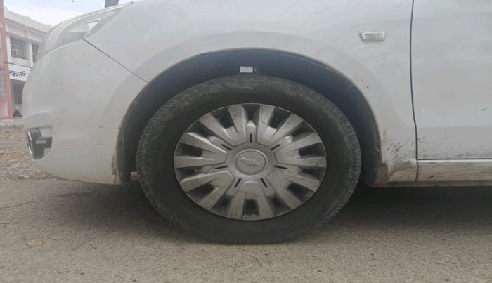 2015 Chevrolet Sail UVA 1.2 LS, Petrol, Manual, 67,333 km, tyre