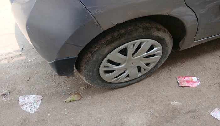 2016 Maruti Celerio VXI CNG, CNG, Manual, 76,225 km, tyre