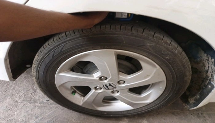 2014 Honda City 1.5L I-DTEC V, Diesel, Manual, 96,700 km, tyre