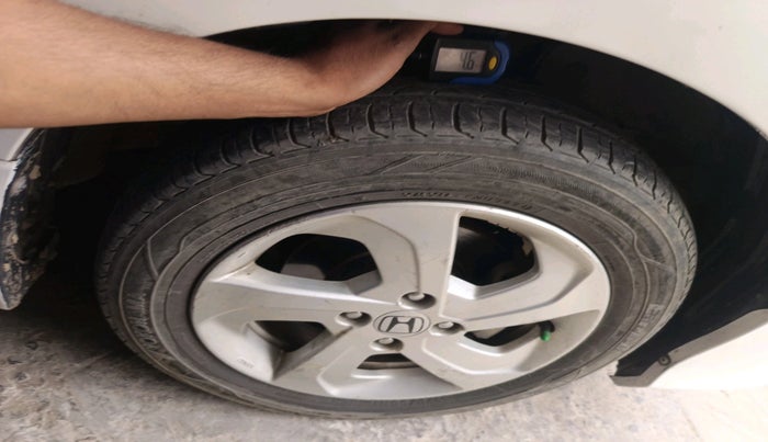 2014 Honda City 1.5L I-DTEC V, Diesel, Manual, 96,700 km, tyre