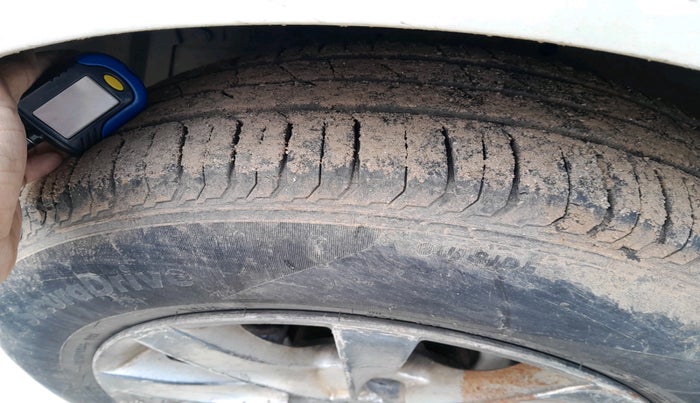 2014 Maruti Swift VDI, Diesel, Manual, 2,11,959 km, tyre