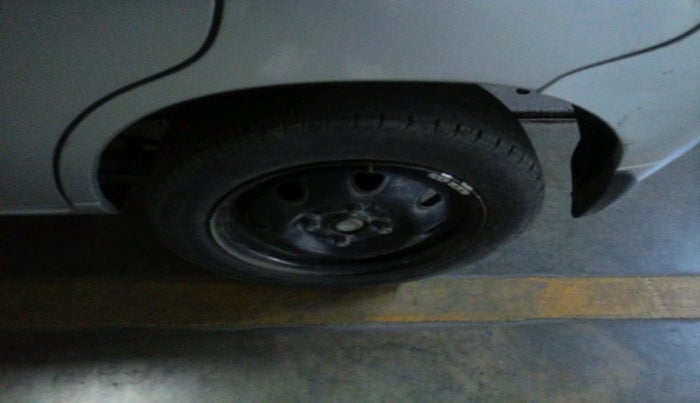 2013 Maruti Alto K10 VXI, Petrol, Manual, 90,340 km, tyre