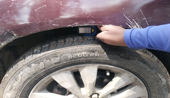 2013 Honda Amaze 1.5L I-DTEC S, Diesel, Manual, 2,09,861 km, tyre