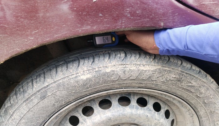 2013 Honda Amaze 1.5L I-DTEC S, Diesel, Manual, 2,09,861 km, tyre