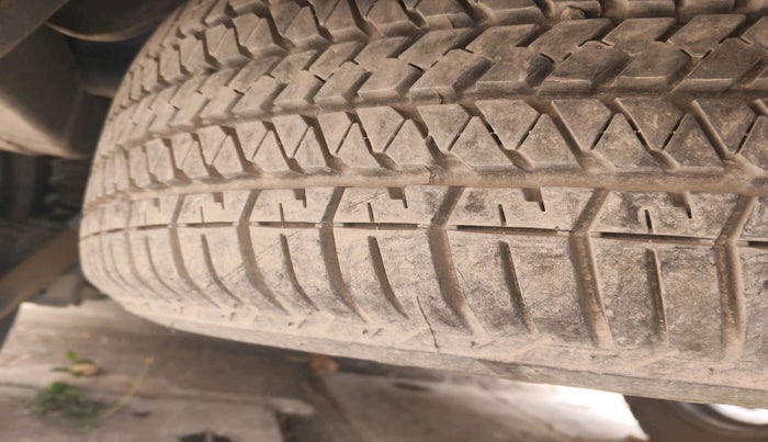 2017 Mahindra Scorpio S6 PLUS, Diesel, Manual, 548 km, tyre