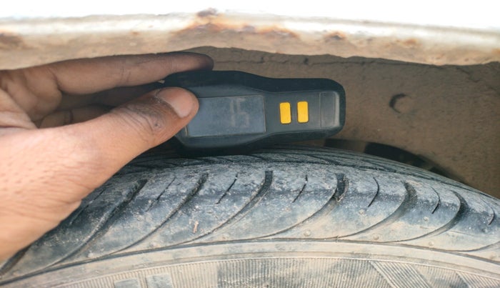 2013 Maruti Alto K10 VXI, CNG, Manual, 1,31,233 km, tyre