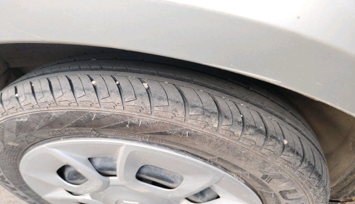 2019 Maruti IGNIS DELTA 1.2 AMT, Petrol, Automatic, 64,632 km, tyre