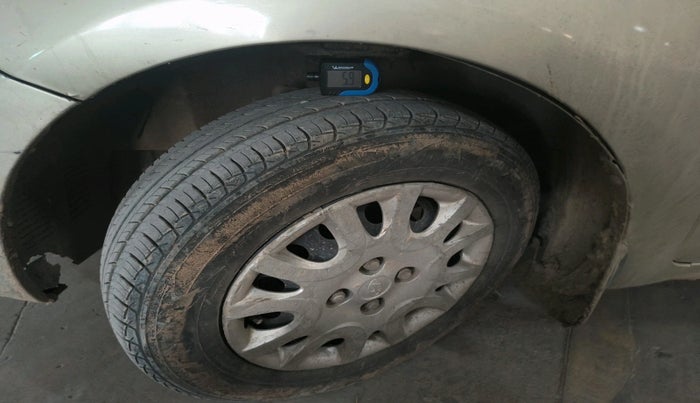 2010 Hyundai i20 MAGNA (O) 1.2, Petrol, Manual, 60,728 km, tyre