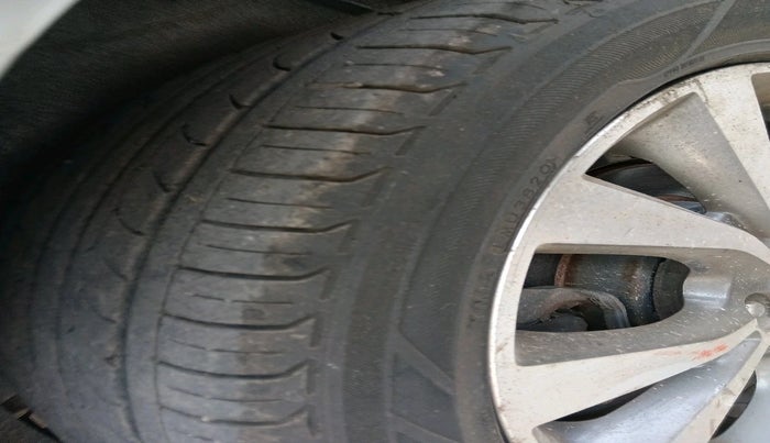 2013 Hyundai Verna FLUIDIC 1.6 VTVT SX, Petrol, Manual, 87,422 km, tyre