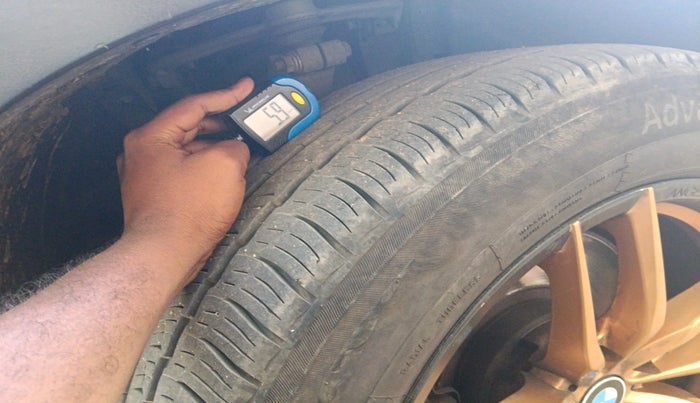 2008 BMW X5 3.0 D, Diesel, Automatic, 1,06,259 km, tyre