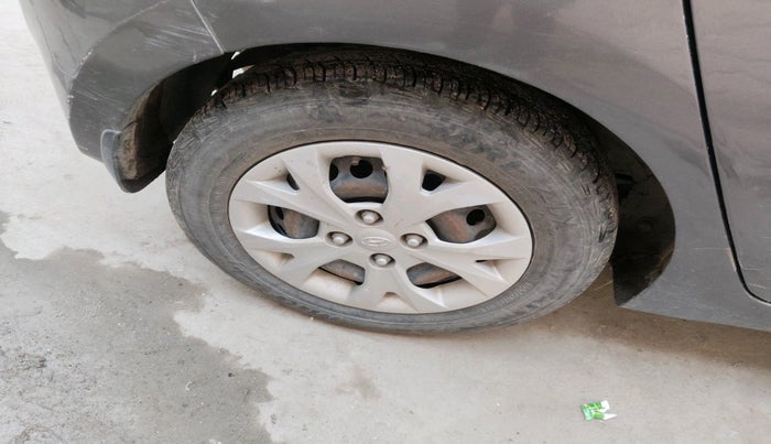 2015 Hyundai Grand i10 MAGNA 1.2 KAPPA VTVT, Petrol, Manual, 89,654 km, tyre