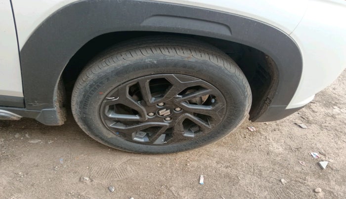 2023 Maruti FRONX ZETA 1.0 TURBO MT, Petrol, Manual, 29,091 km, tyre