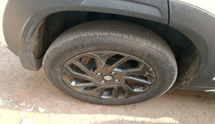 2023 Maruti FRONX ZETA 1.0 TURBO MT, Petrol, Manual, 29,091 km, tyre