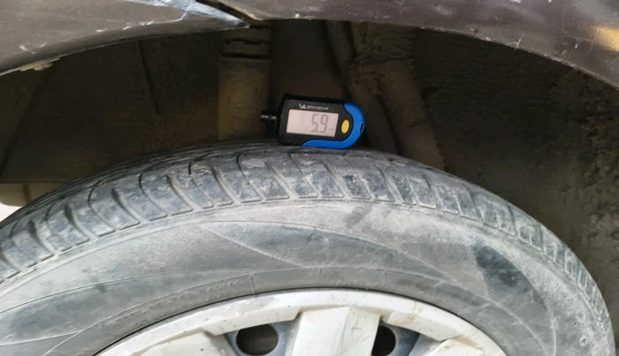 2011 Mahindra Verito 1.5 D4 BS III, Diesel, Manual, 64,047 km, tyre