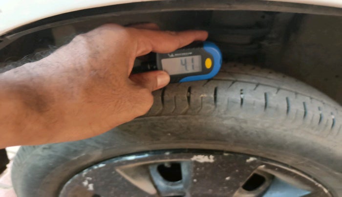 2018 Maruti Alto K10 VXI, CNG, Manual, 33,944 km, tyre