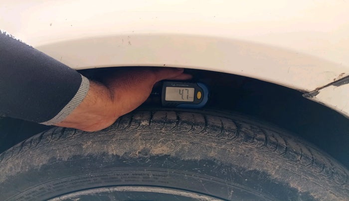 2012 Nissan Sunny XL, Petrol, Manual, 1,46,085 km, tyre