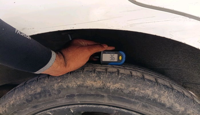 2012 Nissan Sunny XL, Petrol, Manual, 1,46,085 km, tyre