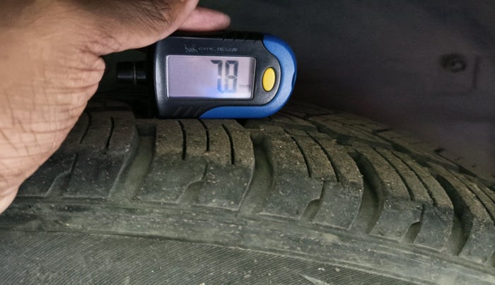 2018 Tata Hexa XT 4X2 7 STR, Diesel, Manual, 51,616 km, tyre