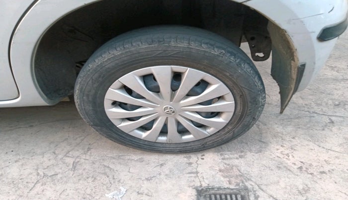 2012 Toyota Etios Liva GD, Diesel, Manual, 1,62,197 km, tyre