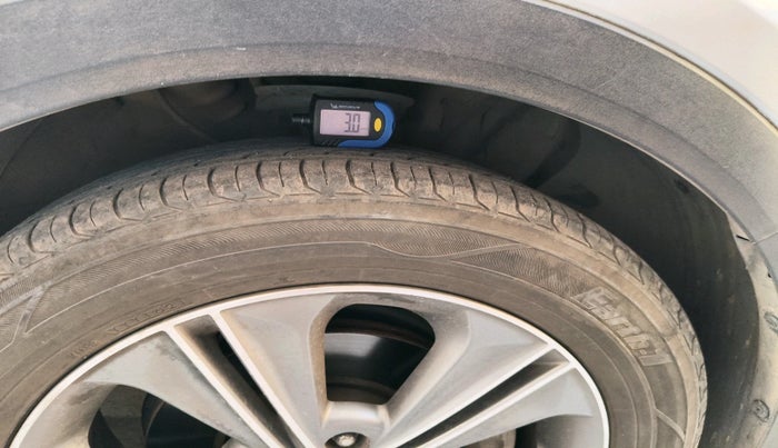 2016 Hyundai Creta SX PLUS AT 1.6 DIESEL, Diesel, Automatic, 86,705 km, tyre