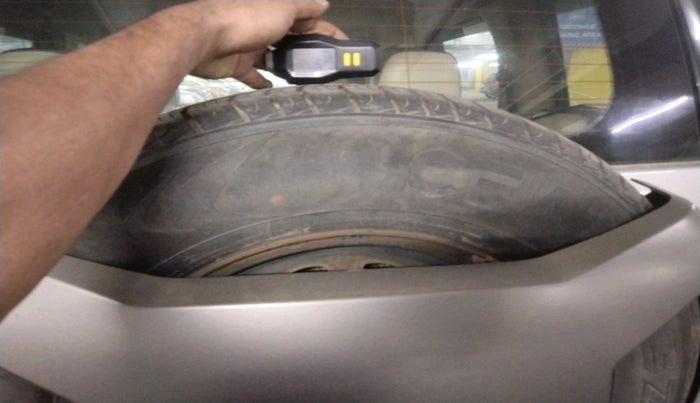 2019 Mahindra TUV300 T10, Diesel, Manual, 73,290 km, tyre