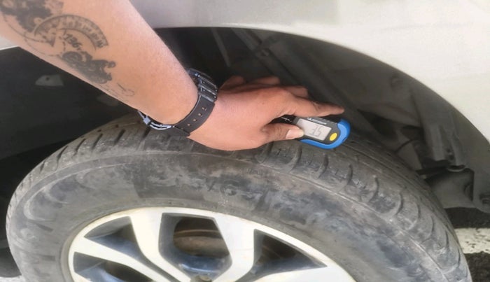 2014 Nissan Terrano XV D THP 110 PS, Diesel, Manual, 65,257 km, tyre