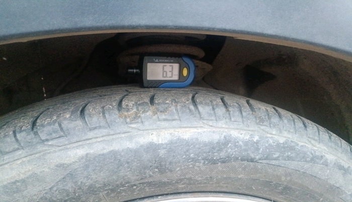 2022 Mahindra XUV300 W6 1.2 PETROL, Petrol, Manual, 24,269 km, tyre