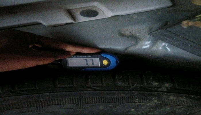 2022 Mahindra XUV300 W6 1.2 PETROL, Petrol, Manual, 24,269 km, tyre