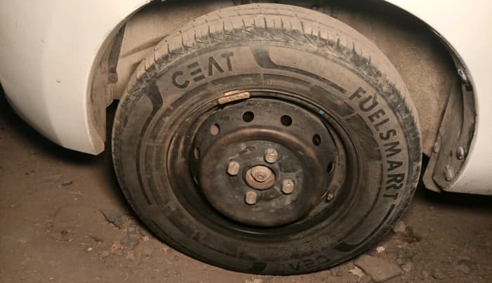 2021 Maruti Alto VXI, Petrol, Manual, 13,157 km, tyre