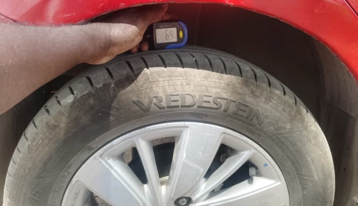 2014 Maruti Swift ZDI, Diesel, Manual, 1,23,613 km, tyre