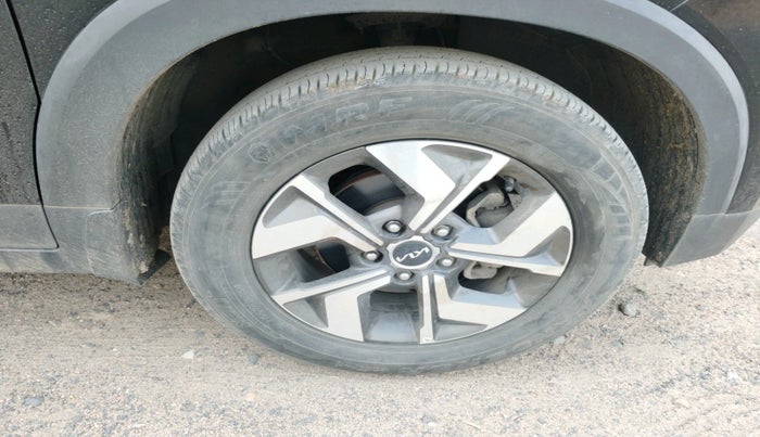 2022 KIA SONET HTX 1.5 AT, Diesel, Automatic, 32,134 km, tyre