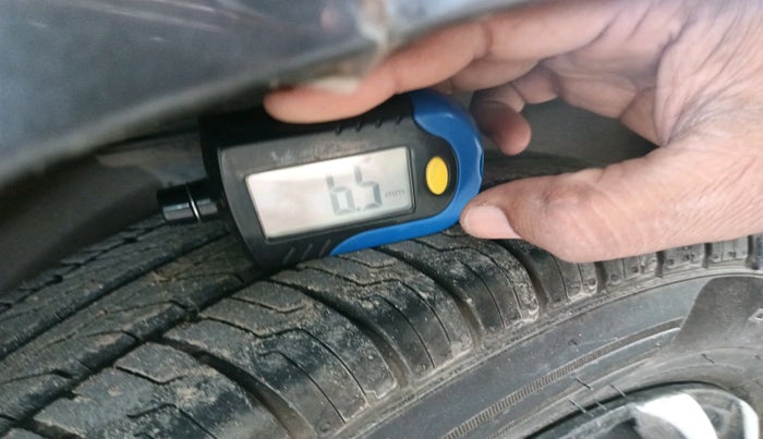 2016 Maruti Alto 800 LXI, Petrol, Manual, 44,064 km, tyre