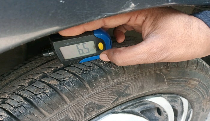 2016 Maruti Alto 800 LXI, Petrol, Manual, 44,064 km, tyre