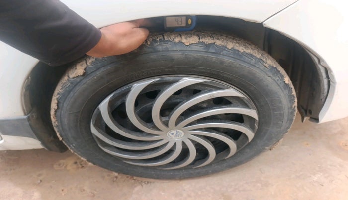 2014 Maruti Celerio VXI, CNG, Manual, 97,441 km, tyre