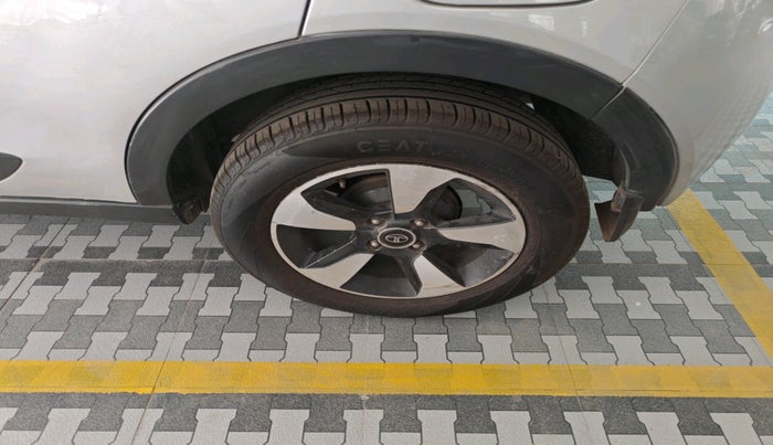 2017 Tata NEXON XZ PLUS PETROL, Petrol, Manual, 1,12,056 km, tyre