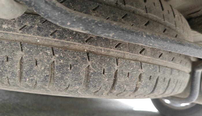 2021 Maruti XL6 ZETA AT, Petrol, Automatic, 84,880 km, tyre